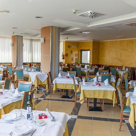 Hotel Atlas Alba Adriatica Buitenkant foto